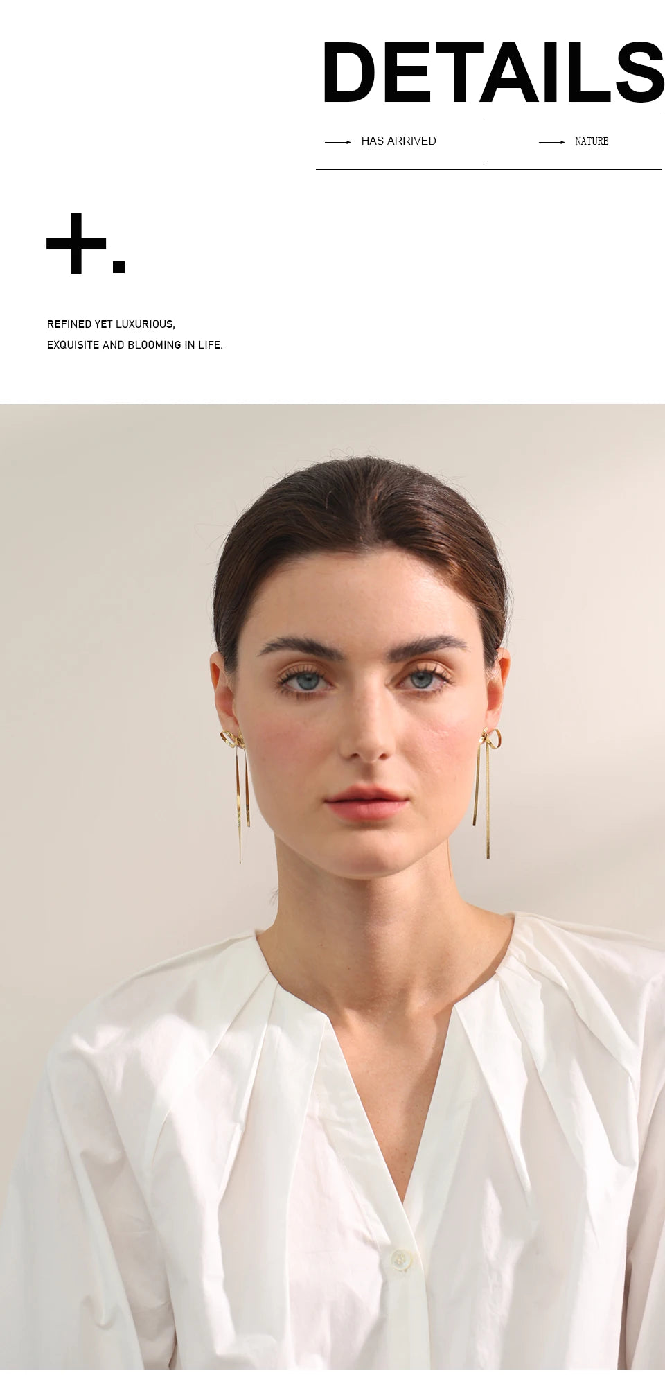 Bow chain earrings in gold-plated stainless steel.