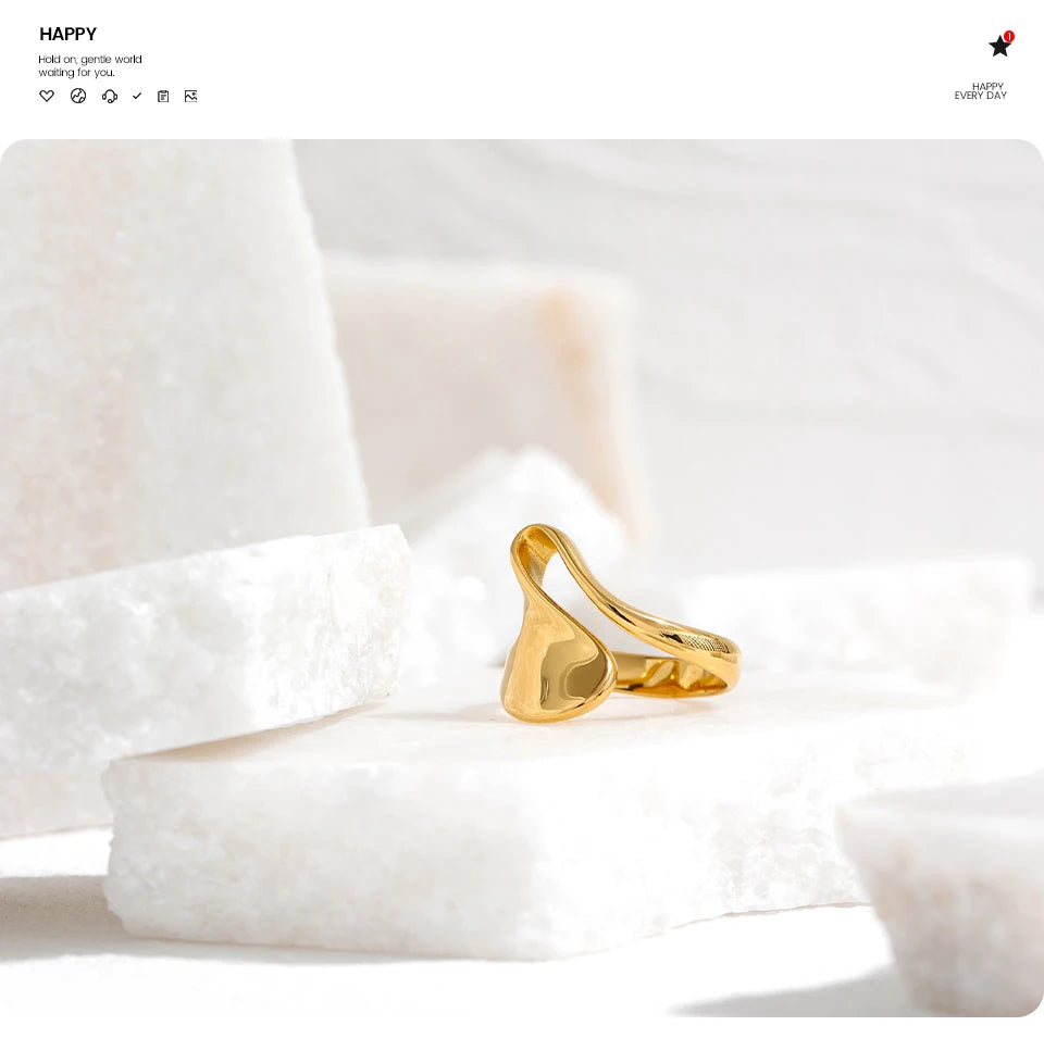 Geometric ring in 18K gold-plated 316L stainless steel.