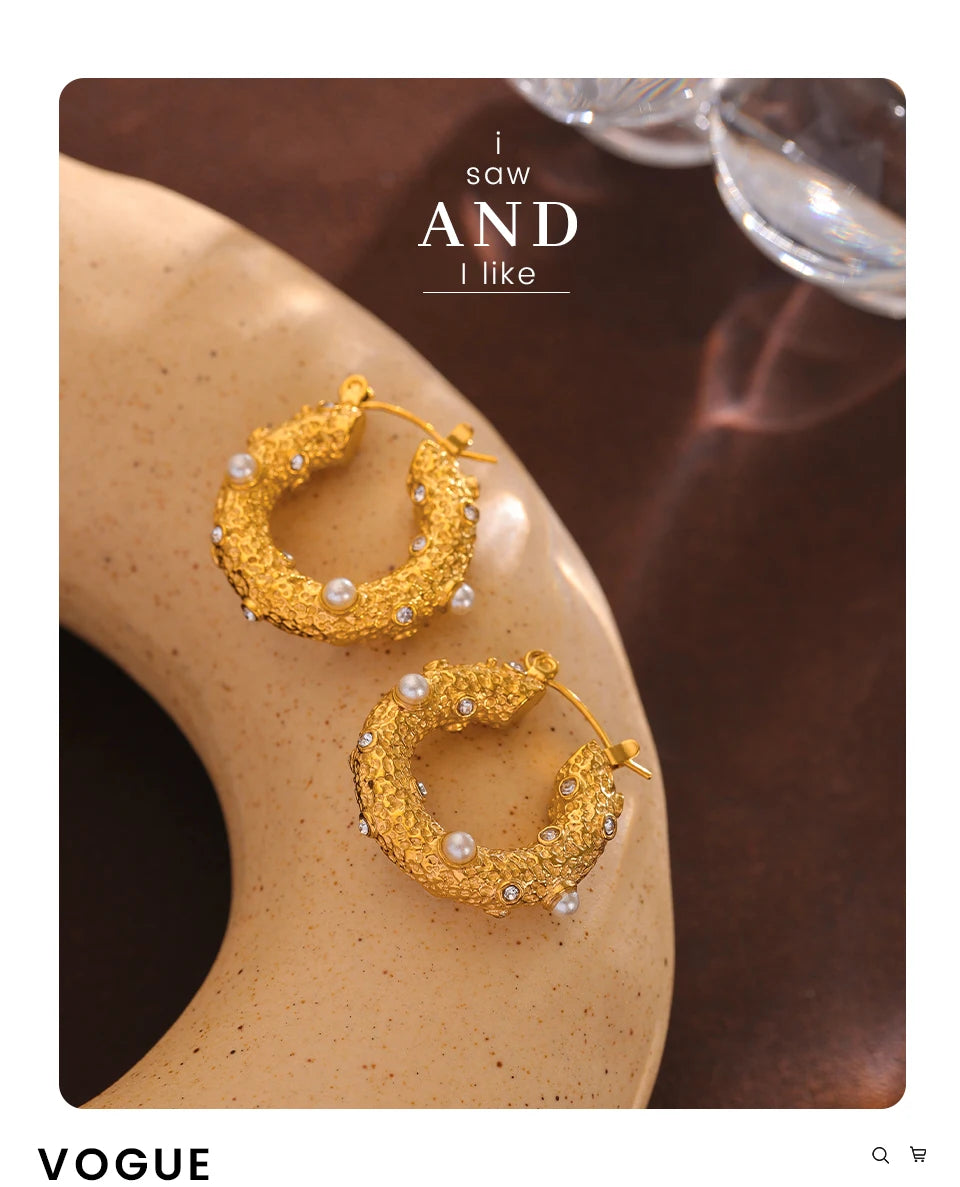 Cubic Zirconia Pearl Geometric Earrings — Gold-Plated Stainless Steel with Pearl and Cubic Zirconia · PS1627