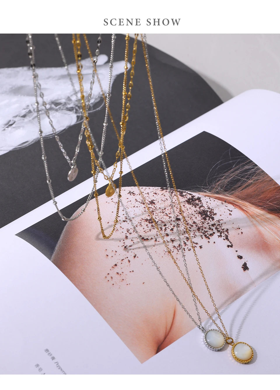 Coin hammered boho necklace in gold-plated stainless steel.