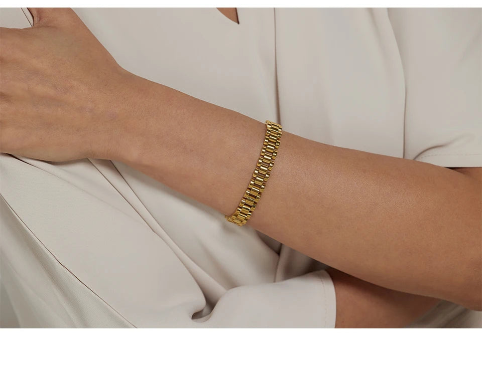 Geometric Chain Bracelet — Gold-Plated Stainless Steel · PS1930