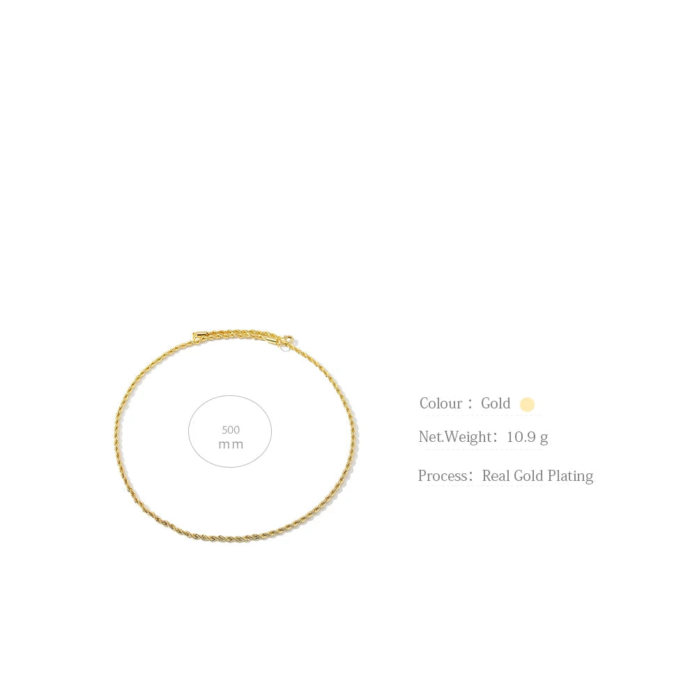 Minimalist geometric chain necklace in gold-plated stainless steel.