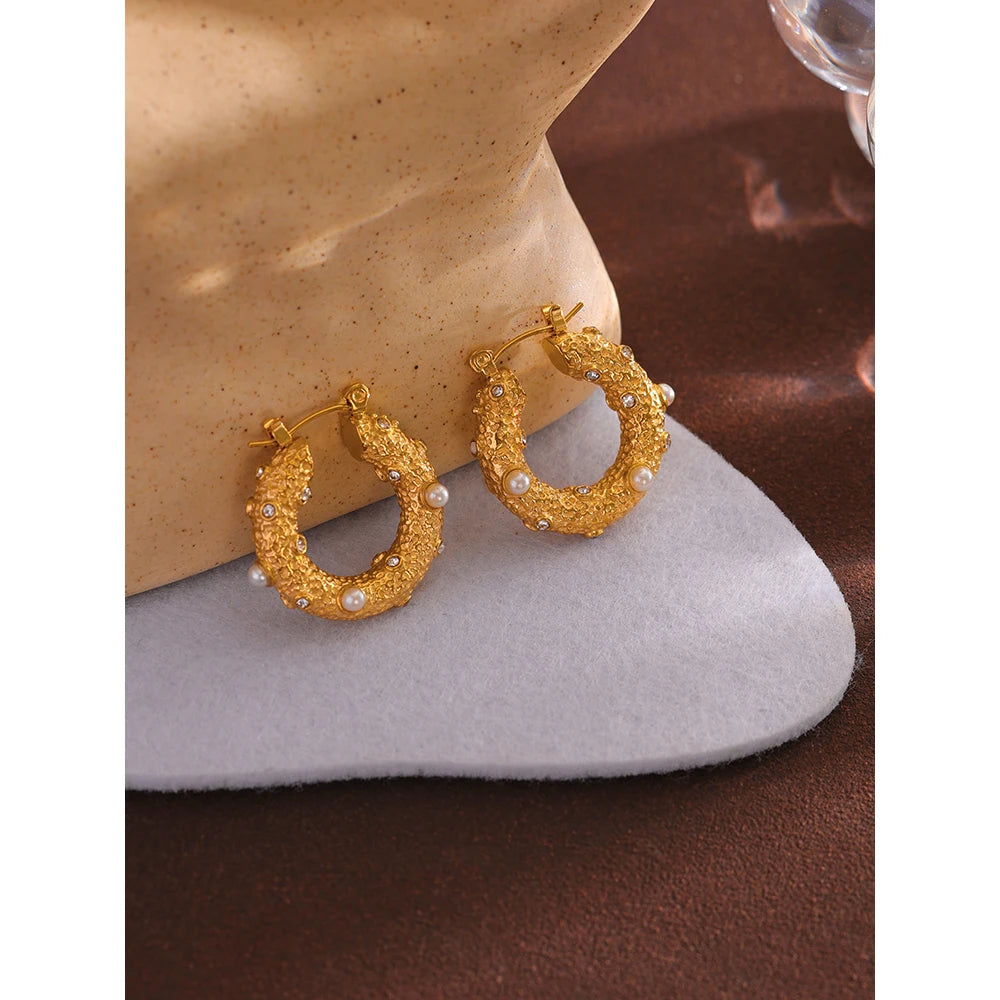 Cubic Zirconia Pearl Geometric Earrings — Gold-Plated Stainless Steel with Pearl and Cubic Zirconia · PS1627