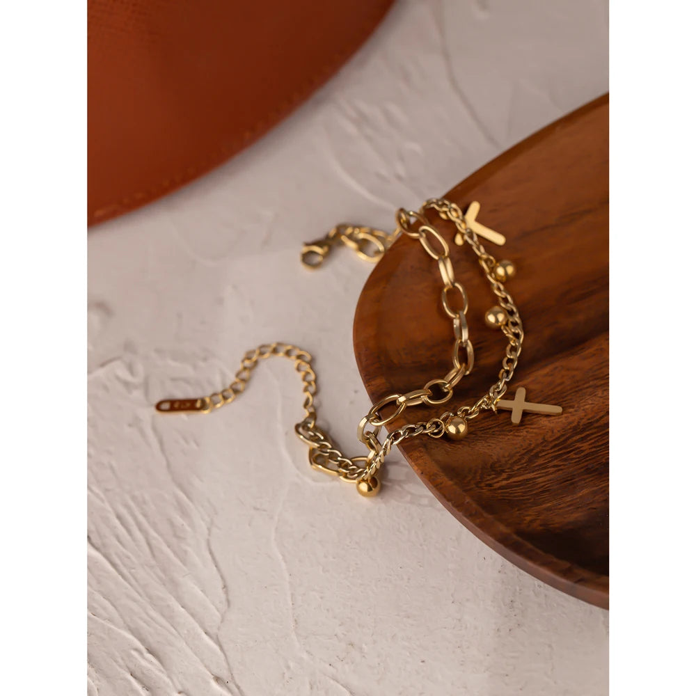 Cross Geometric Chain Bracelet — Gold-Plated Stainless Steel · PS1980