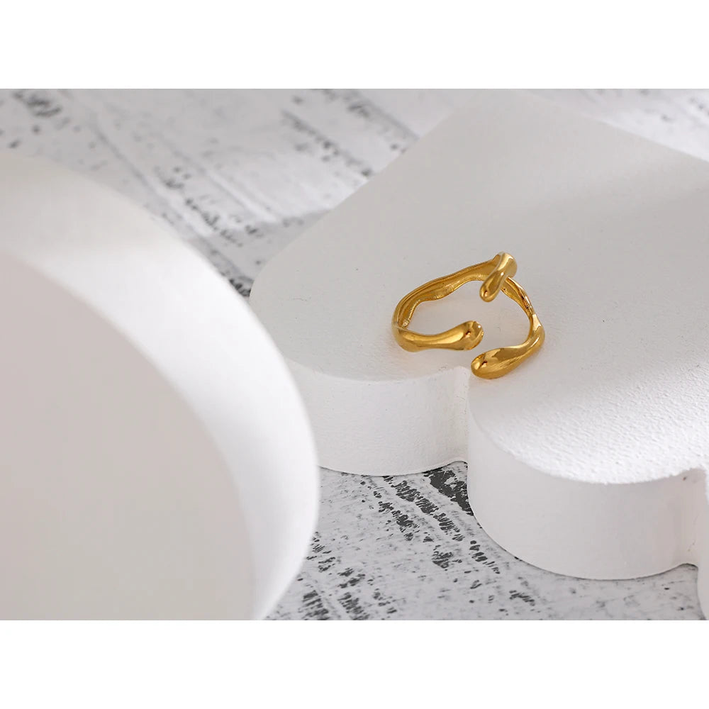 Geometric ring in 18K gold-plated 316L stainless steel.