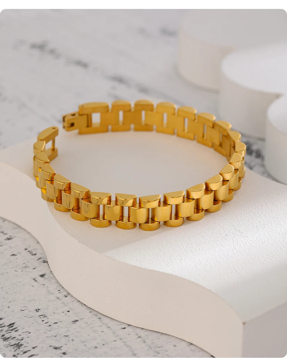 Geometric Chain Bracelet — Gold-Plated Stainless Steel · PS1930