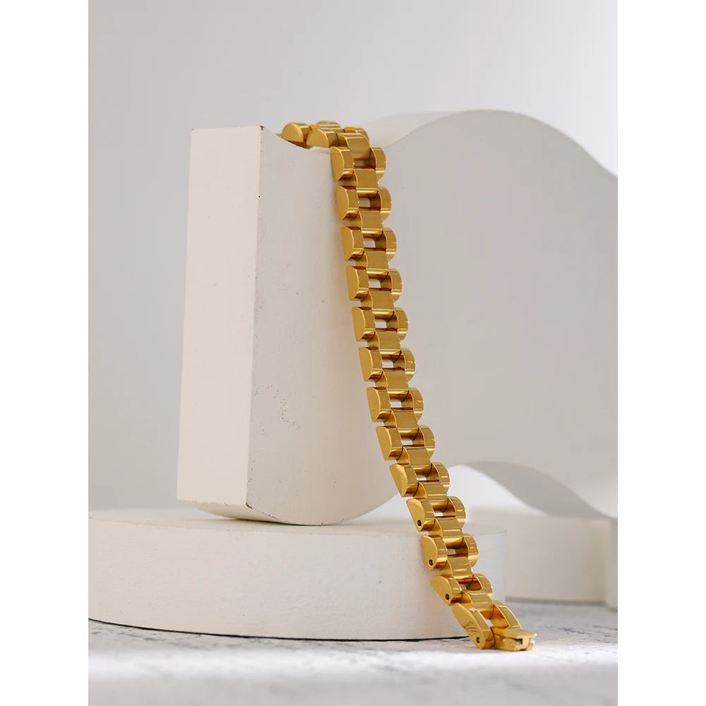 Geometric Chain Bracelet — Gold-Plated Stainless Steel · PS1930