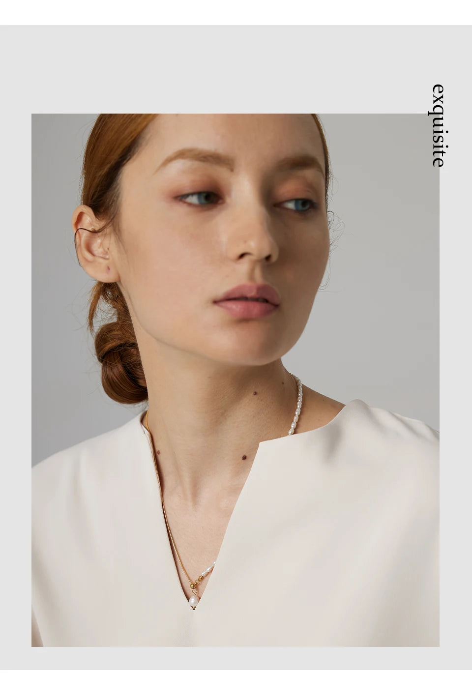 Freshwater pearl geometric chain necklace in gold-plated stainless steel with freshwater pearl.