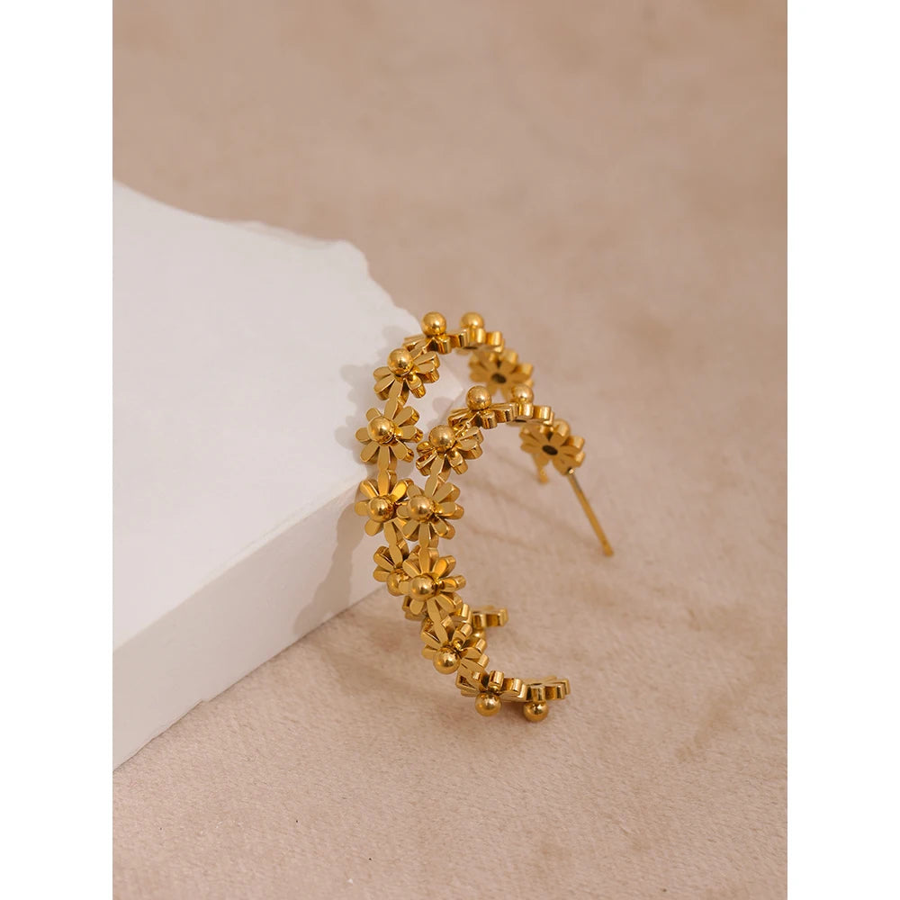 Flower Geometric Earrings — Gold-Plated Stainless Steel · PS1873
