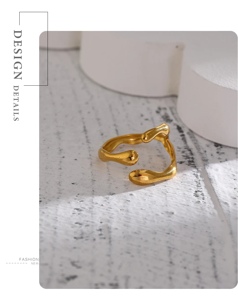 Geometric ring in 18K gold-plated 316L stainless steel.