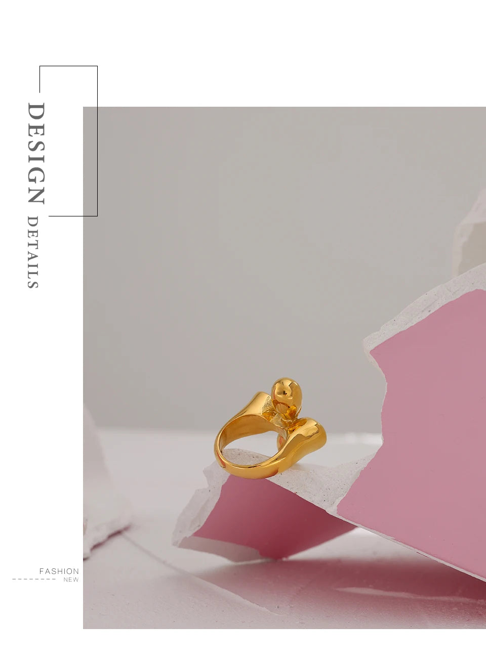 Hammered geometric ring in 18K gold-plated stainless steel.