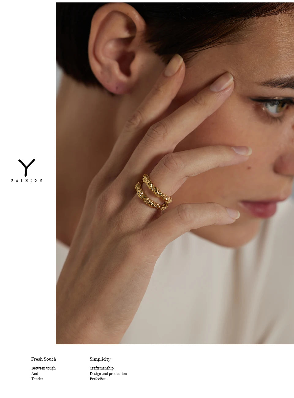 Geometric ring in 18K gold-plated stainless steel.