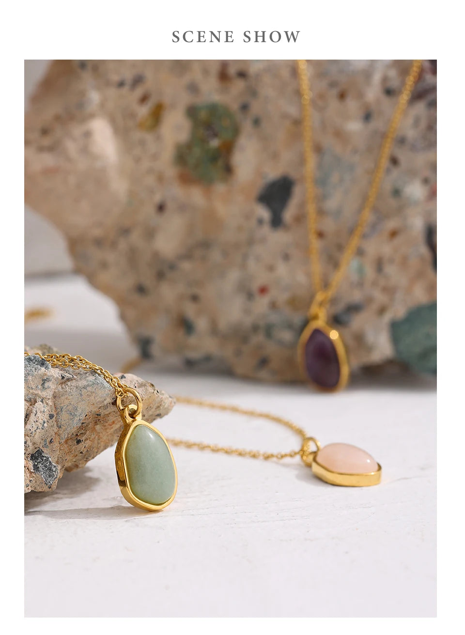 Green crystal natural stone necklace in stainless steel with natural stone and crystal.