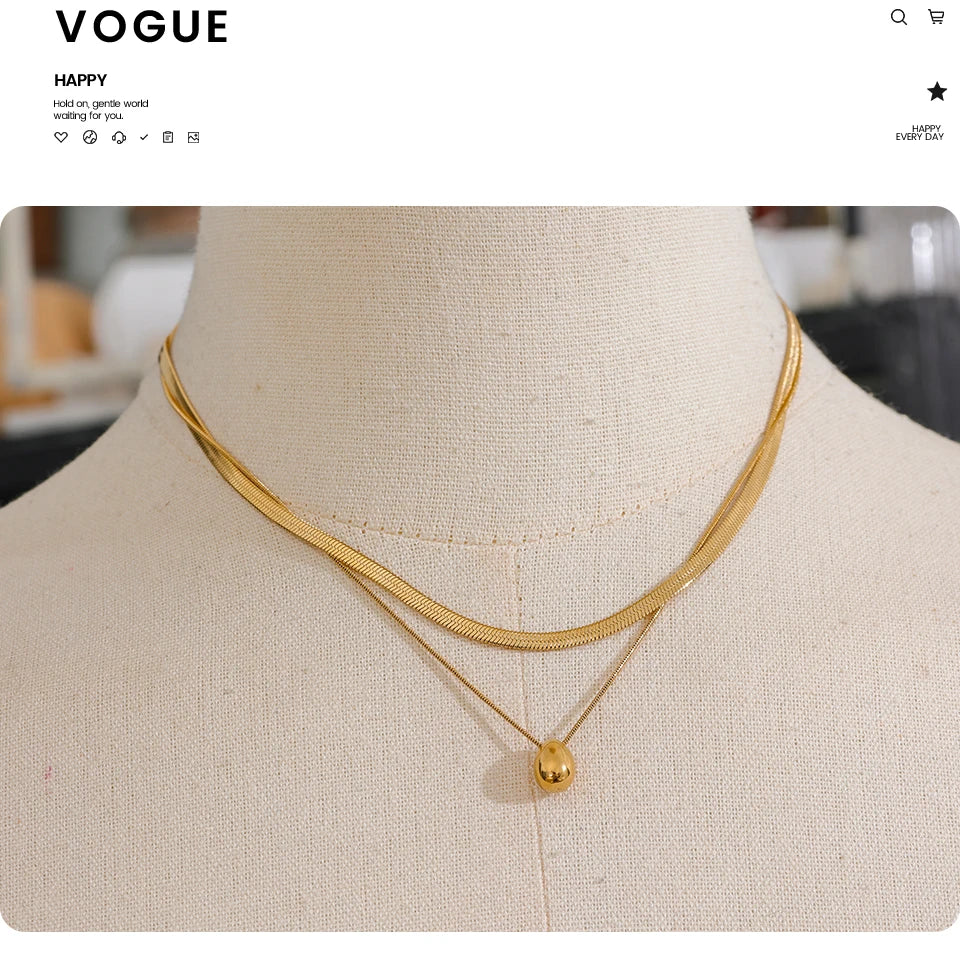 Snake geometric chain necklace in gold-plated stainless steel.