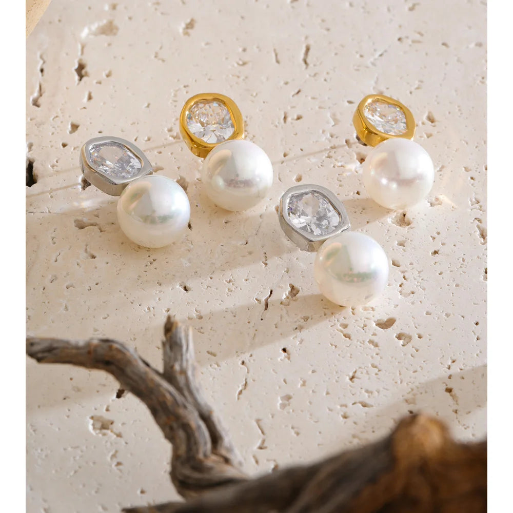 Cubic Zirconia Pearl Geometric Earrings — Gold-Plated Stainless Steel with Pearl and Cubic Zirconia · PS1428