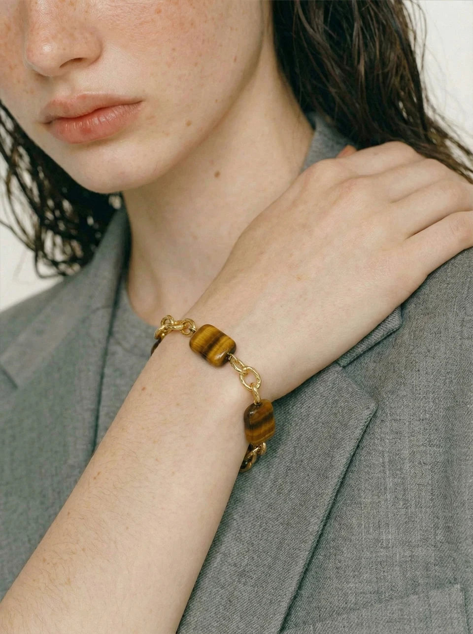 Natural Stone Geometric Chain Bracelet — Gold-Plated Stainless Steel with Natural Stone · PS984