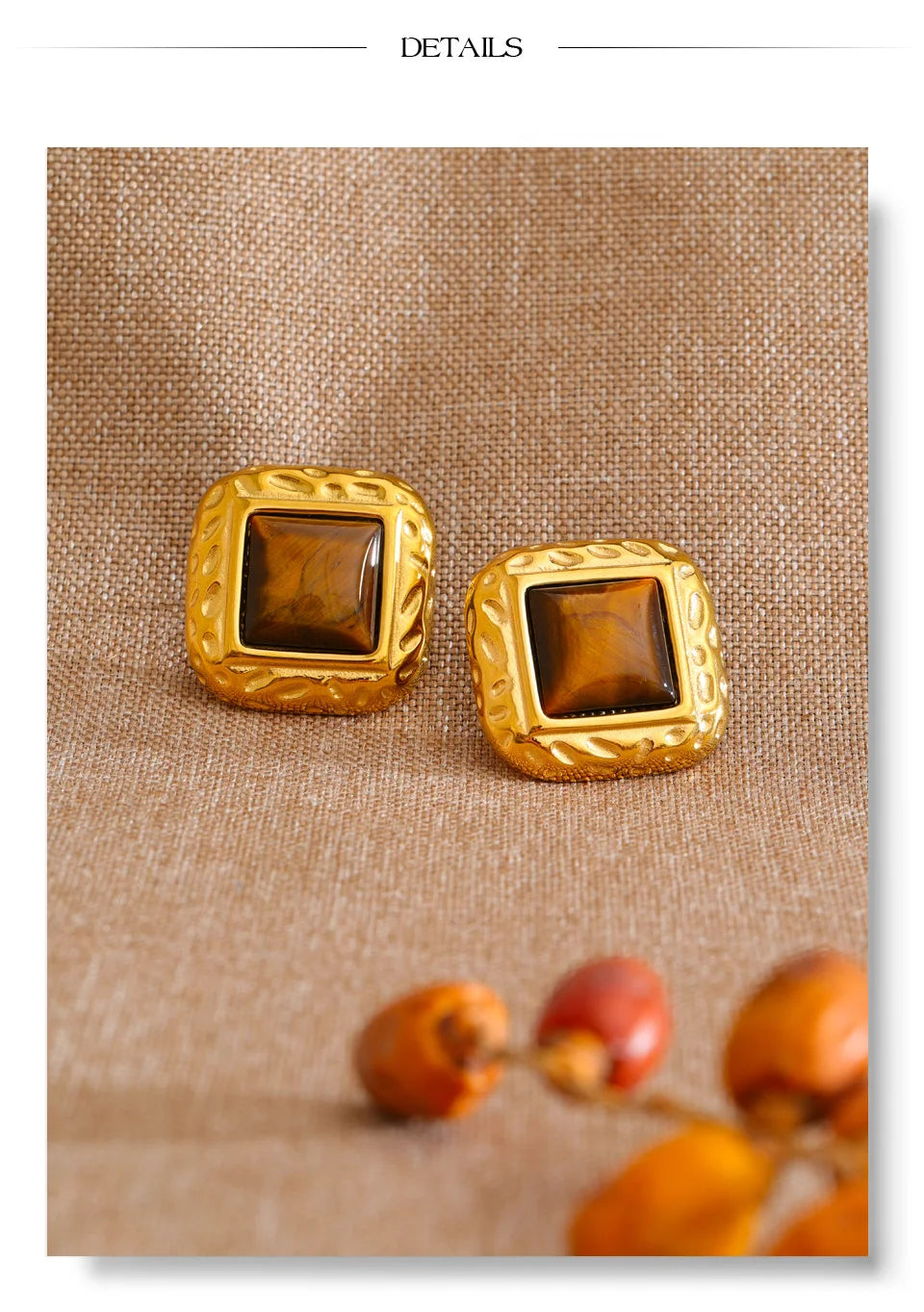 Natural stone geometric earrings in gold-plated stainless steel with natural stone.