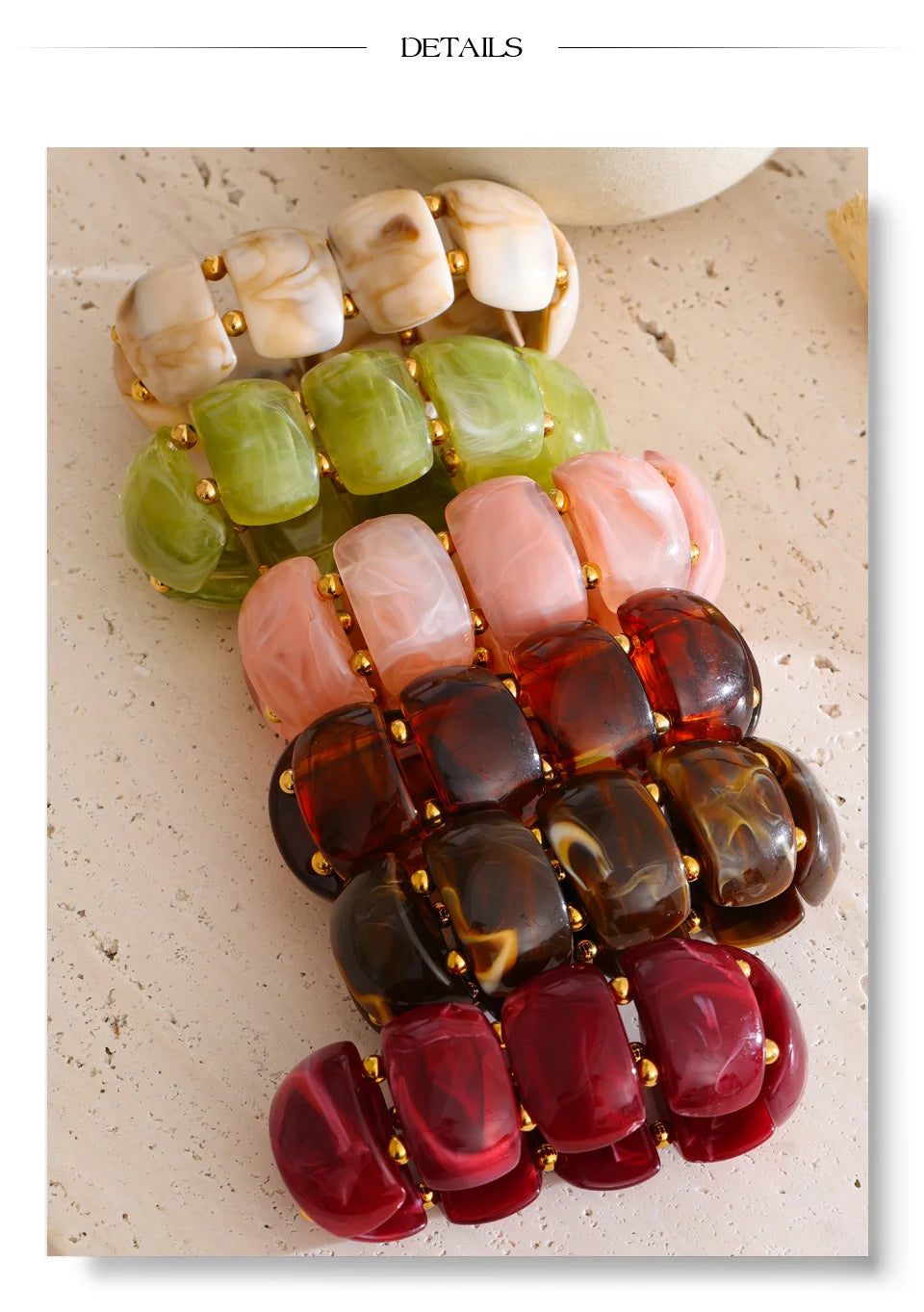 Resin multi-color geometric bracelet in gold-plated stainless steel with resin.