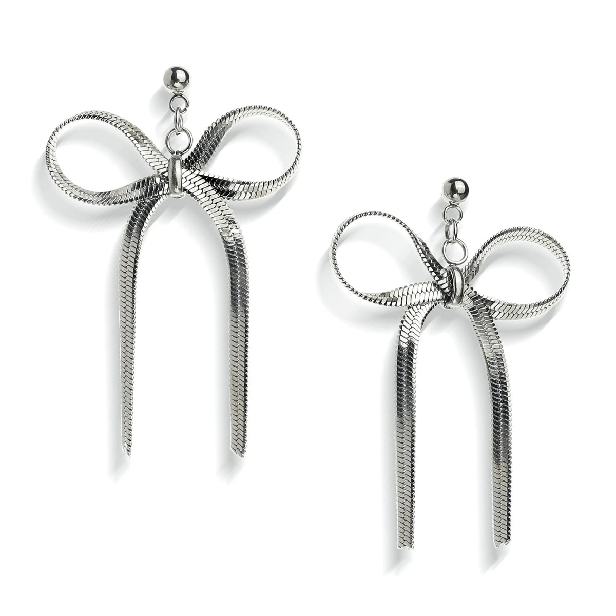 Stainless steel niche design, high-end sense, ins style earrings, simple and fashionable temperament earrings