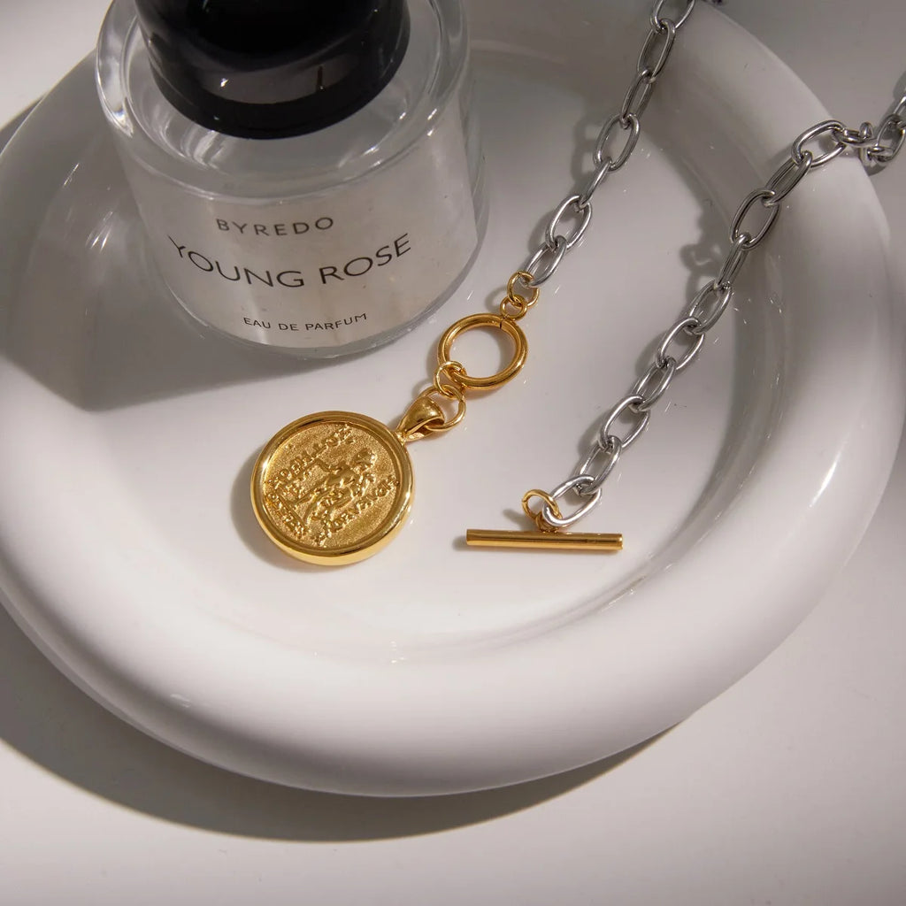 Coin Pendant Necklace — 18K Gold Plated · PA048