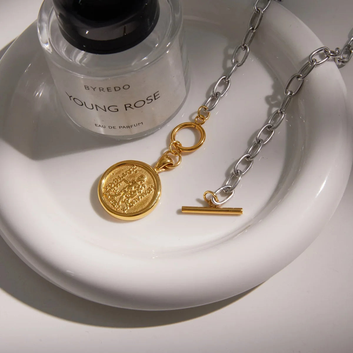 Coin Pendant Necklace — 18K Gold Plated · PA048