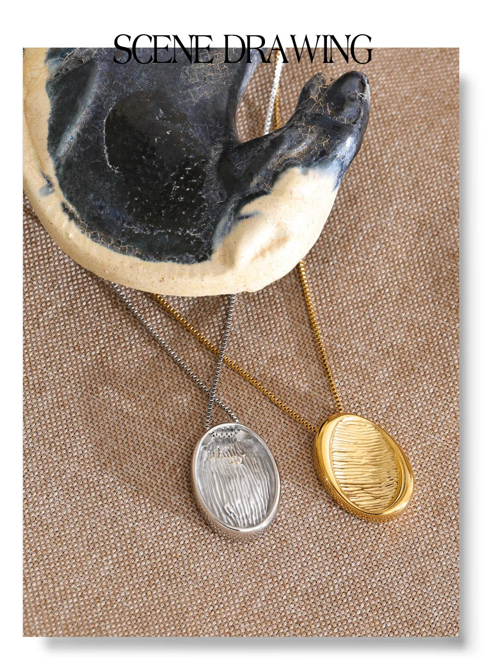 Geometric necklace in gold-plated stainless steel.