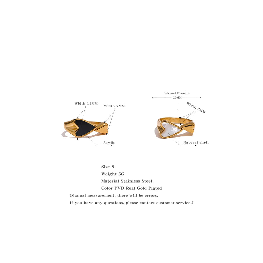 Shell acrylic heart ring in 18K gold-plated stainless steel with shell and acrylic.