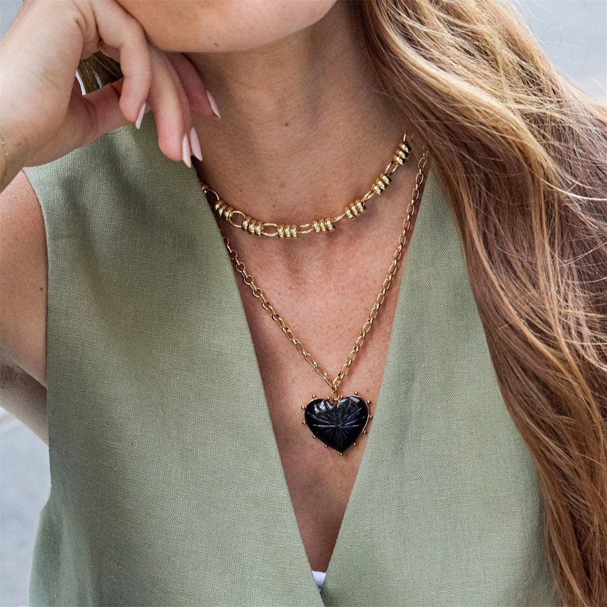 Ins style versatile oil dripping love design pendant collarbone chain small fresh jewelry women's gold plating