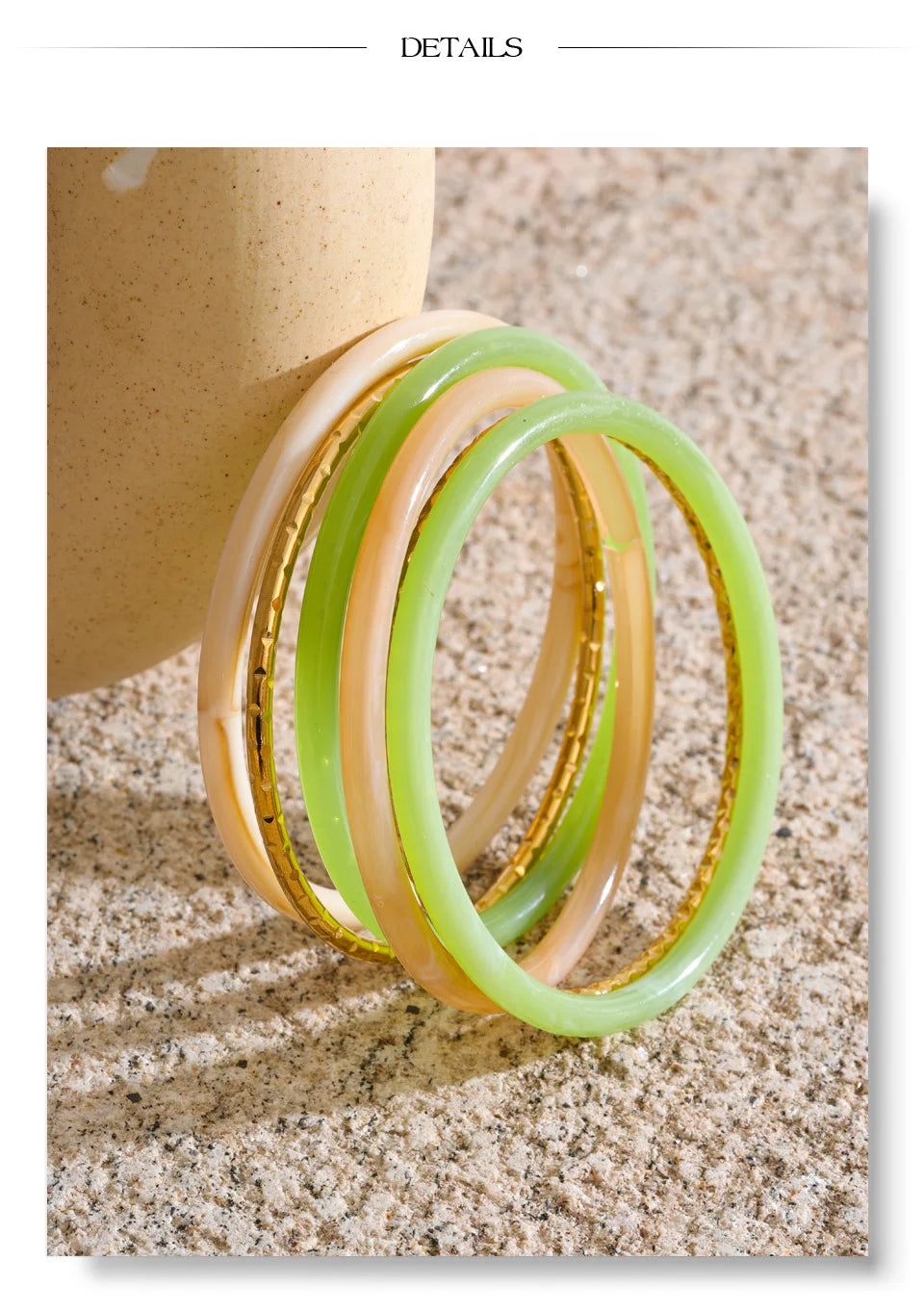 Resin multi-color geometric bracelet in gold-plated stainless steel with resin.