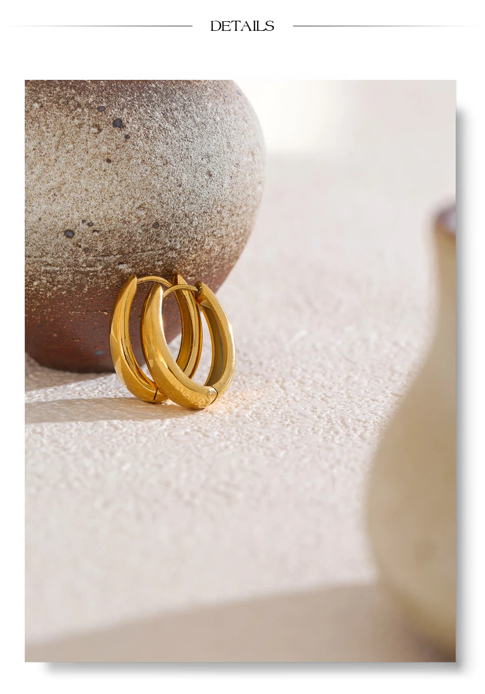 Geometric earrings in gold-plated 316L stainless steel.