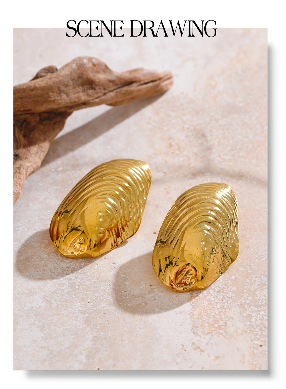 Geometric earrings in gold-plated stainless steel.