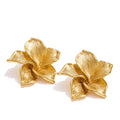 Flower earrings in gold-plated stainless steel.