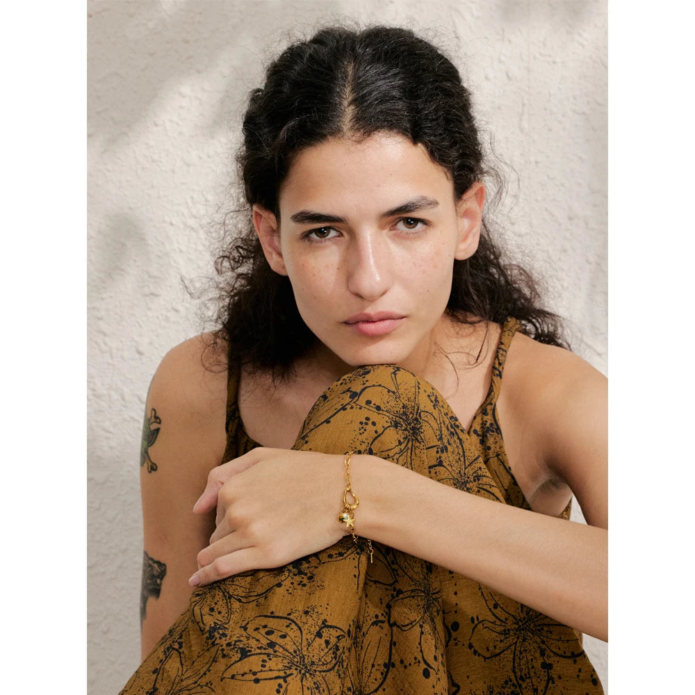 Freshwater Pearl Geometric Chain Bracelet — Gold-Plated Stainless Steel with Freshwater Pearl · PS1874