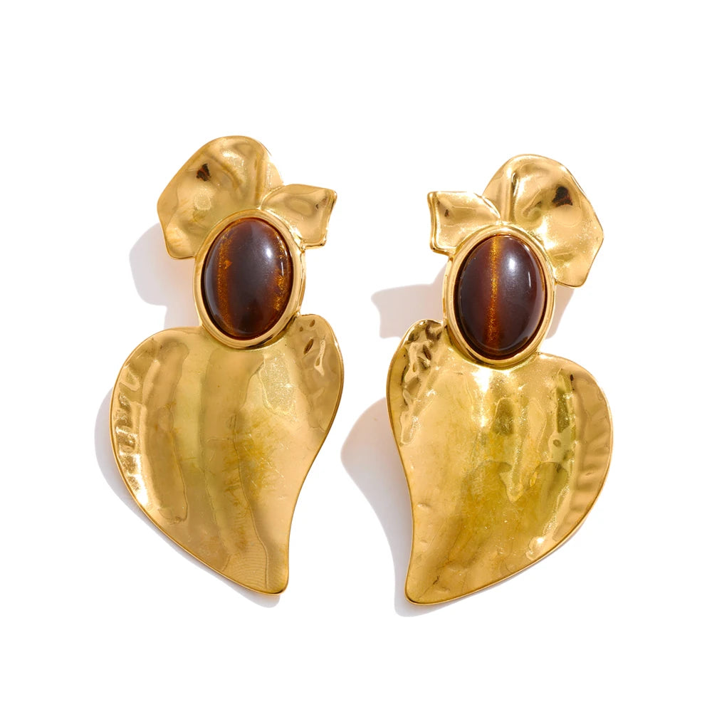 Natural stone heart geometric earrings in gold-plated stainless steel with natural stone.