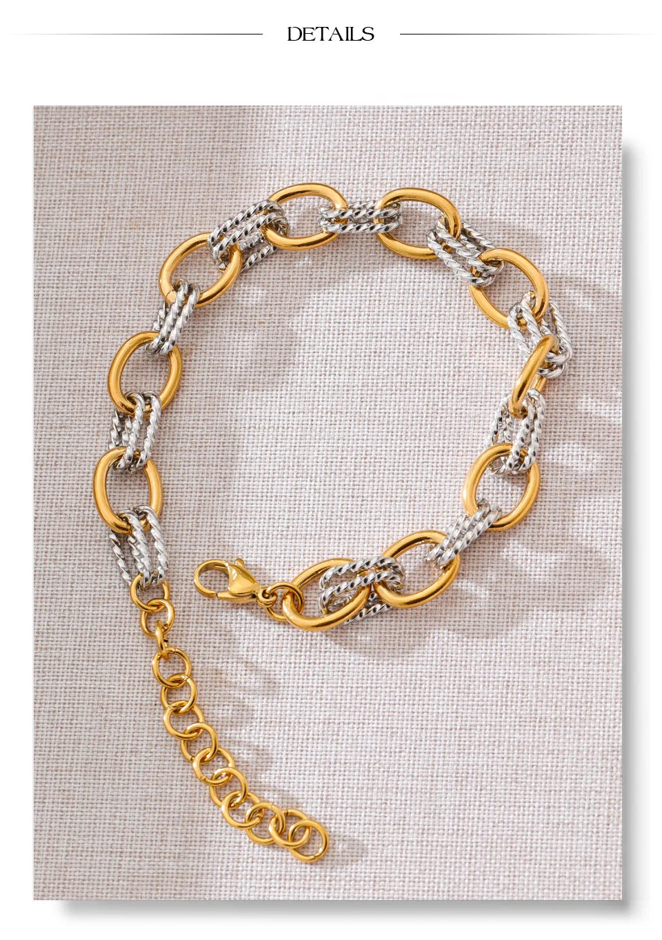 Geometric chain necklace in gold-plated stainless steel.
