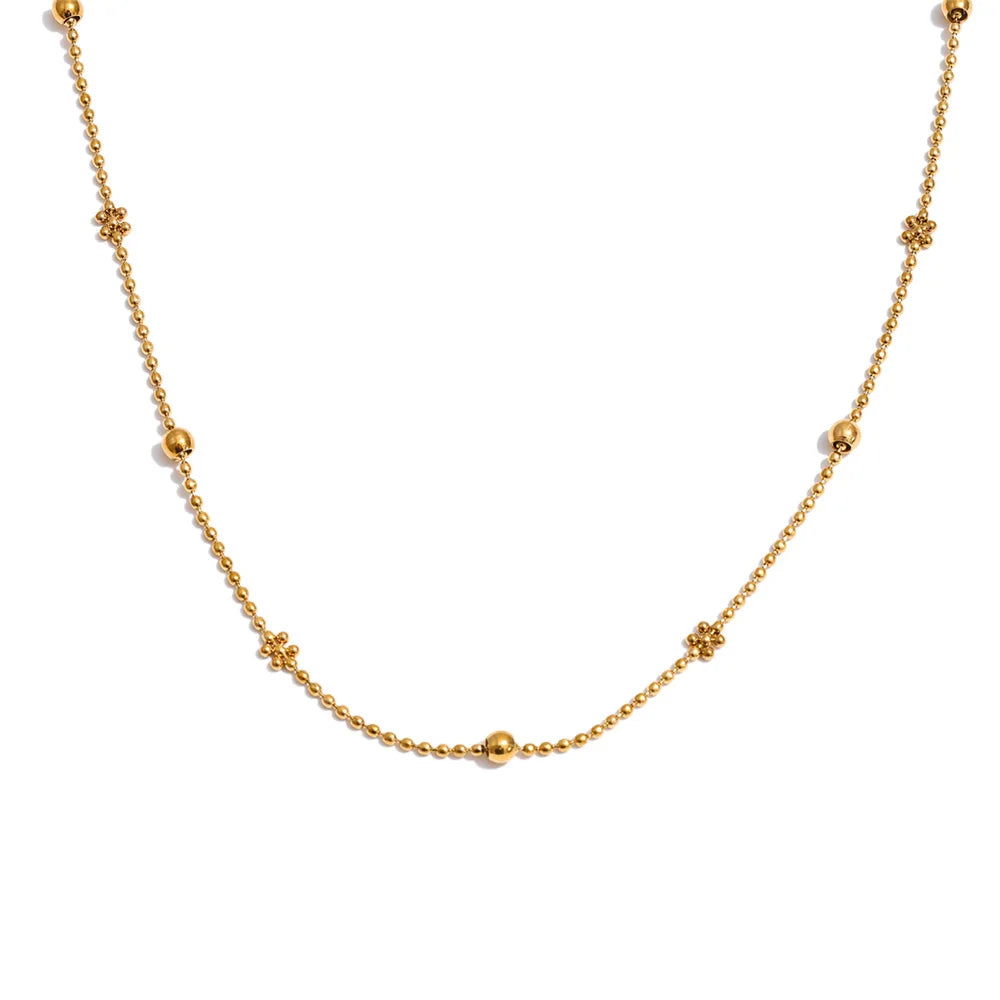 Geometric chain necklace in gold-plated stainless steel.
