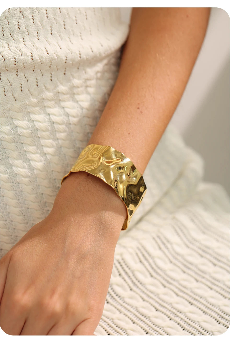 Geometric Bracelet — Gold-Plated Stainless Steel · PS2082