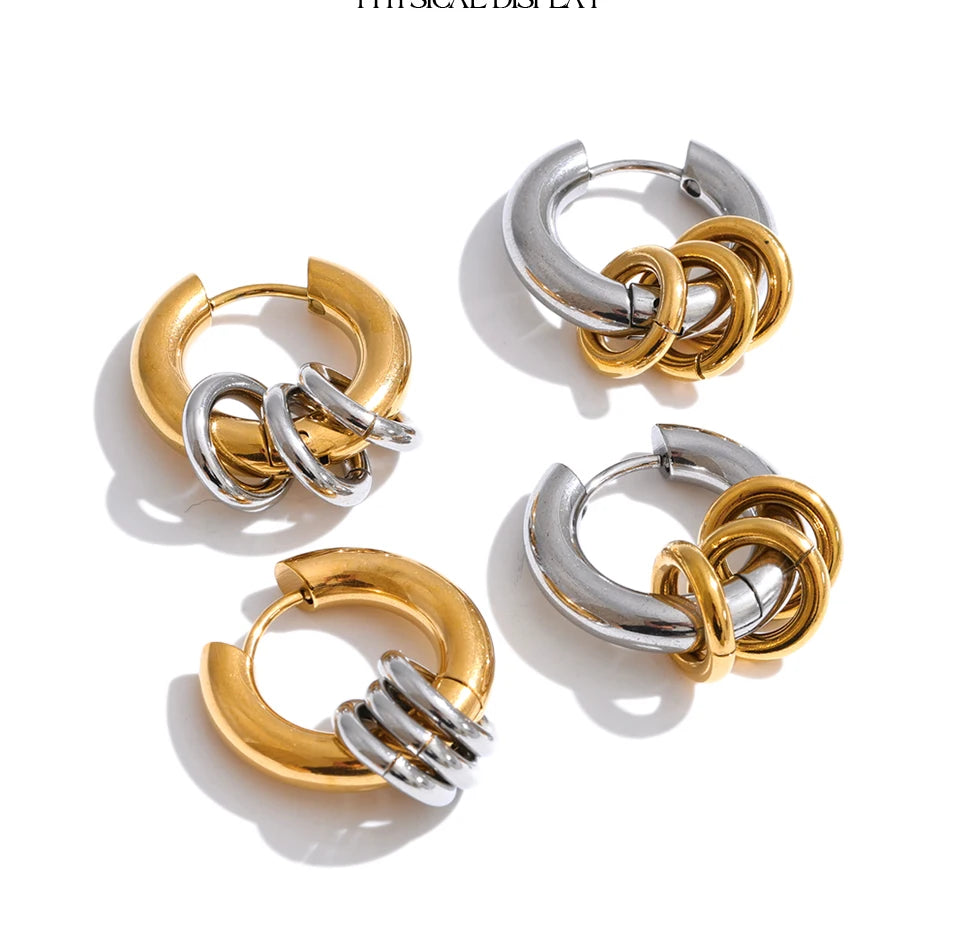 Geometric layered earrings in gold-plated stainless steel.