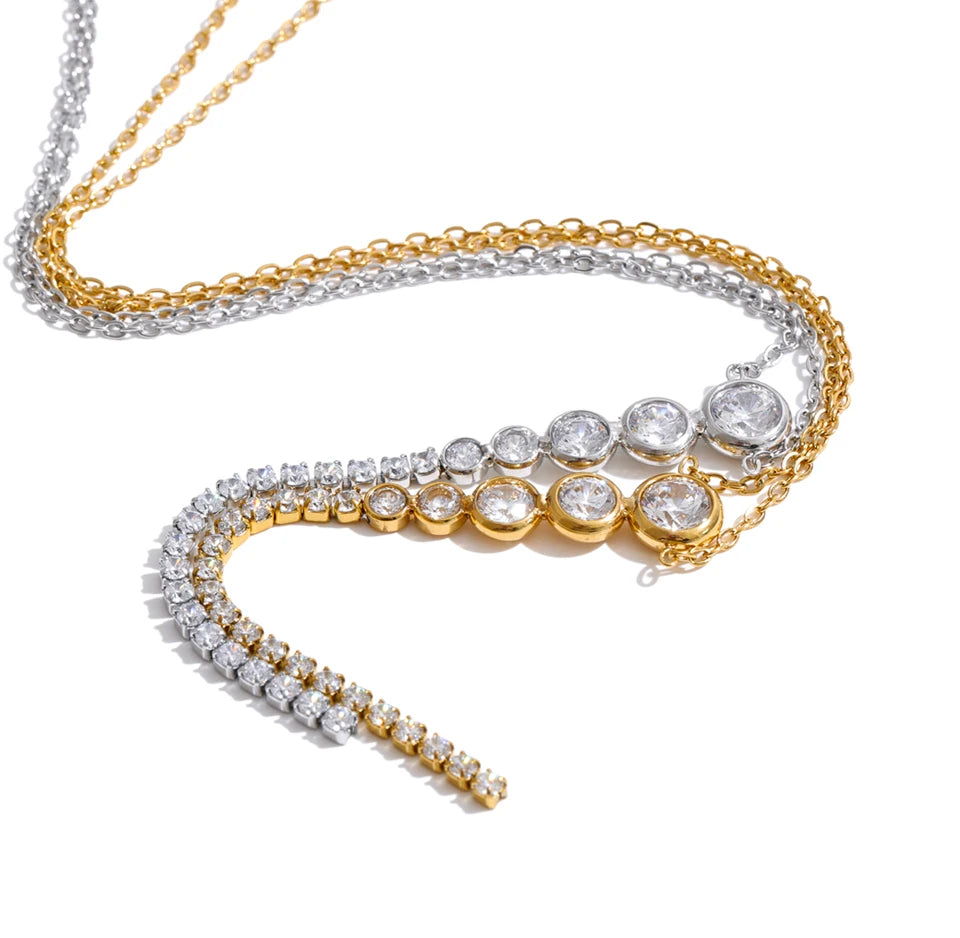 Cubic zirconia geometric necklace in gold-plated stainless steel with cubic zirconia.