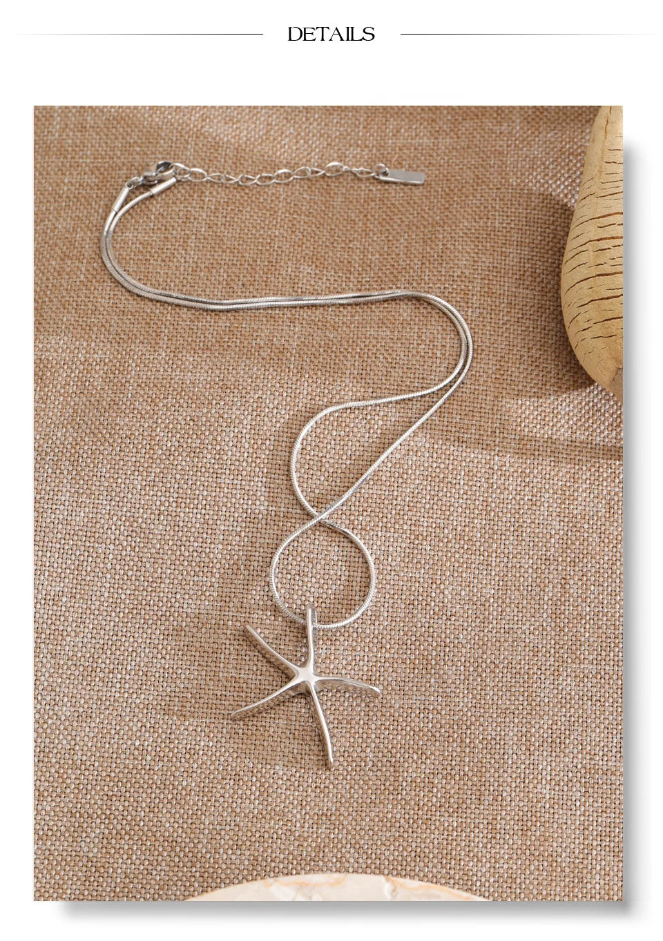 Star geometric necklace in gold-plated stainless steel.