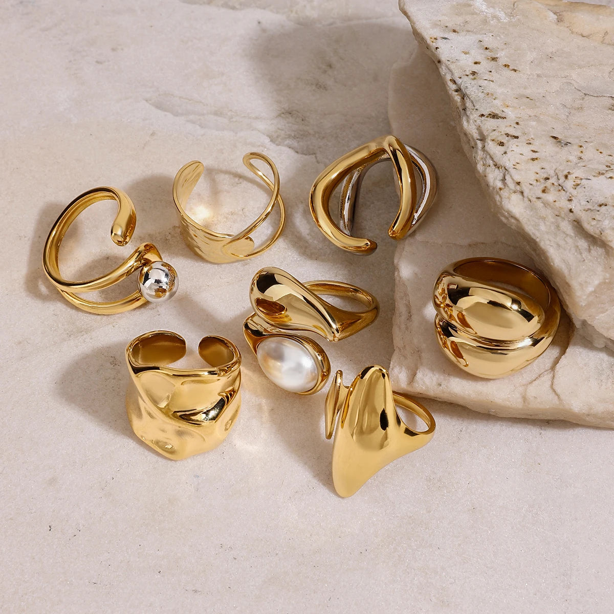 Two-Tone Pearl Waterdrop Ring — Stainless Steel · PS368