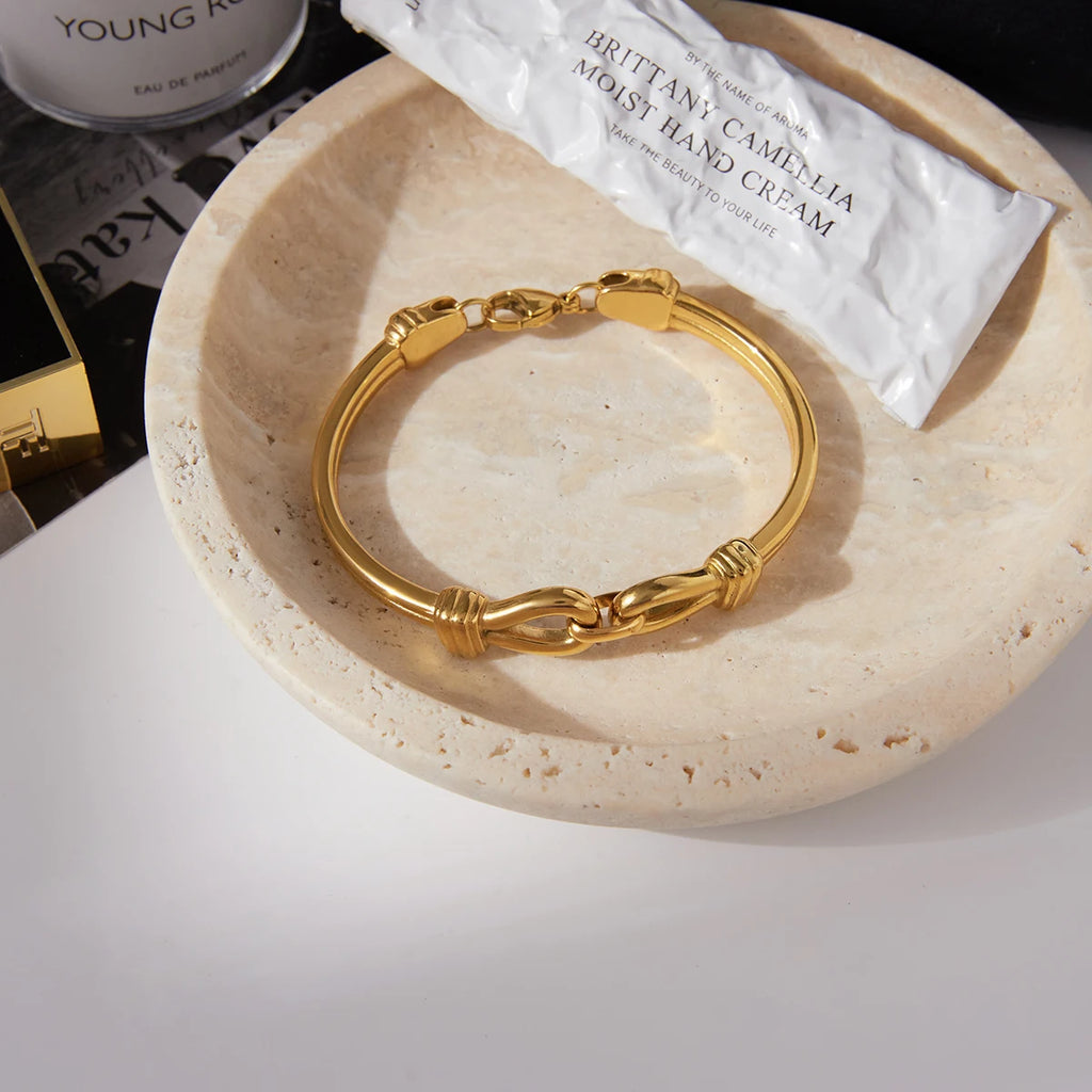 Wishbone Buckle Bracelet — Stainless Steel · PS381