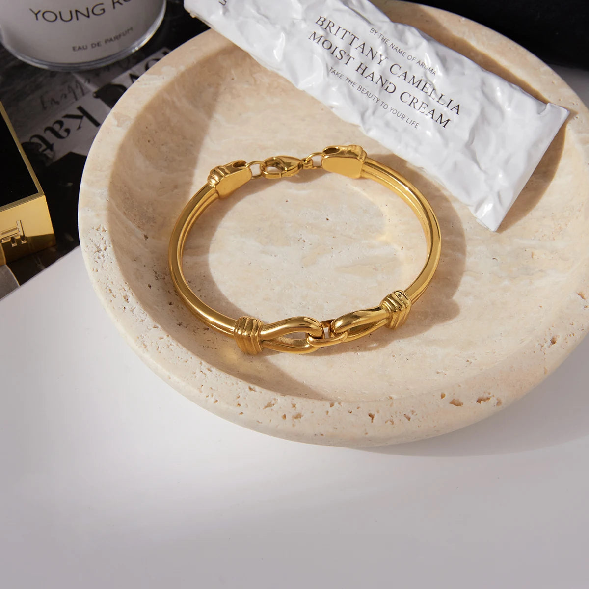 Wishbone Buckle Bracelet — Stainless Steel · PS381