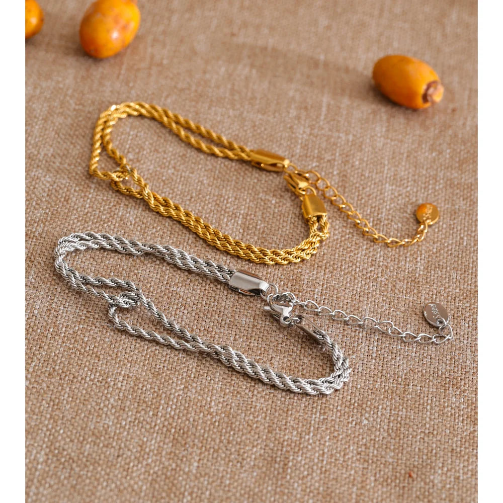 Geometric Chain Bracelet — Gold-Plated Stainless Steel · PS1027