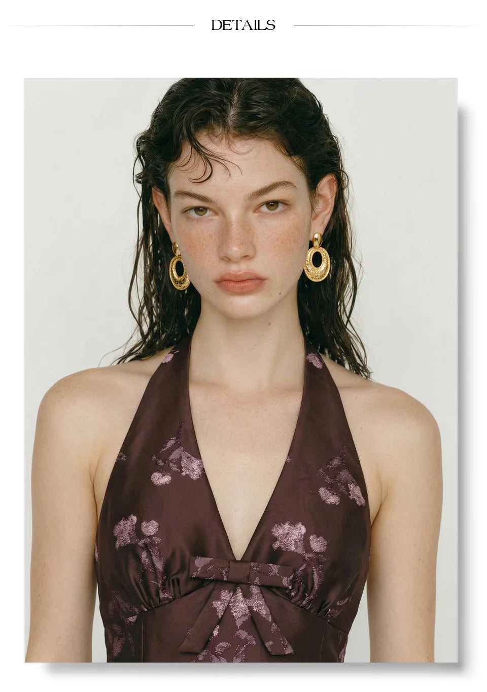 Geometric earrings in gold-plated stainless steel.