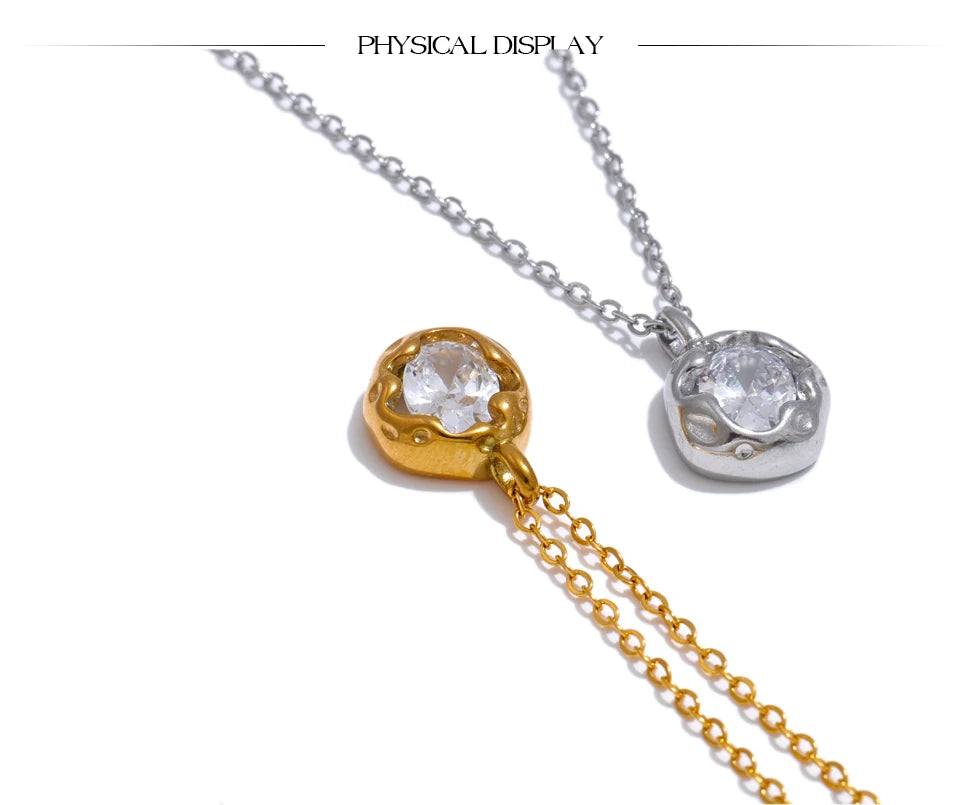 Cubic zirconia geometric necklace in gold-plated stainless steel with cubic zirconia.