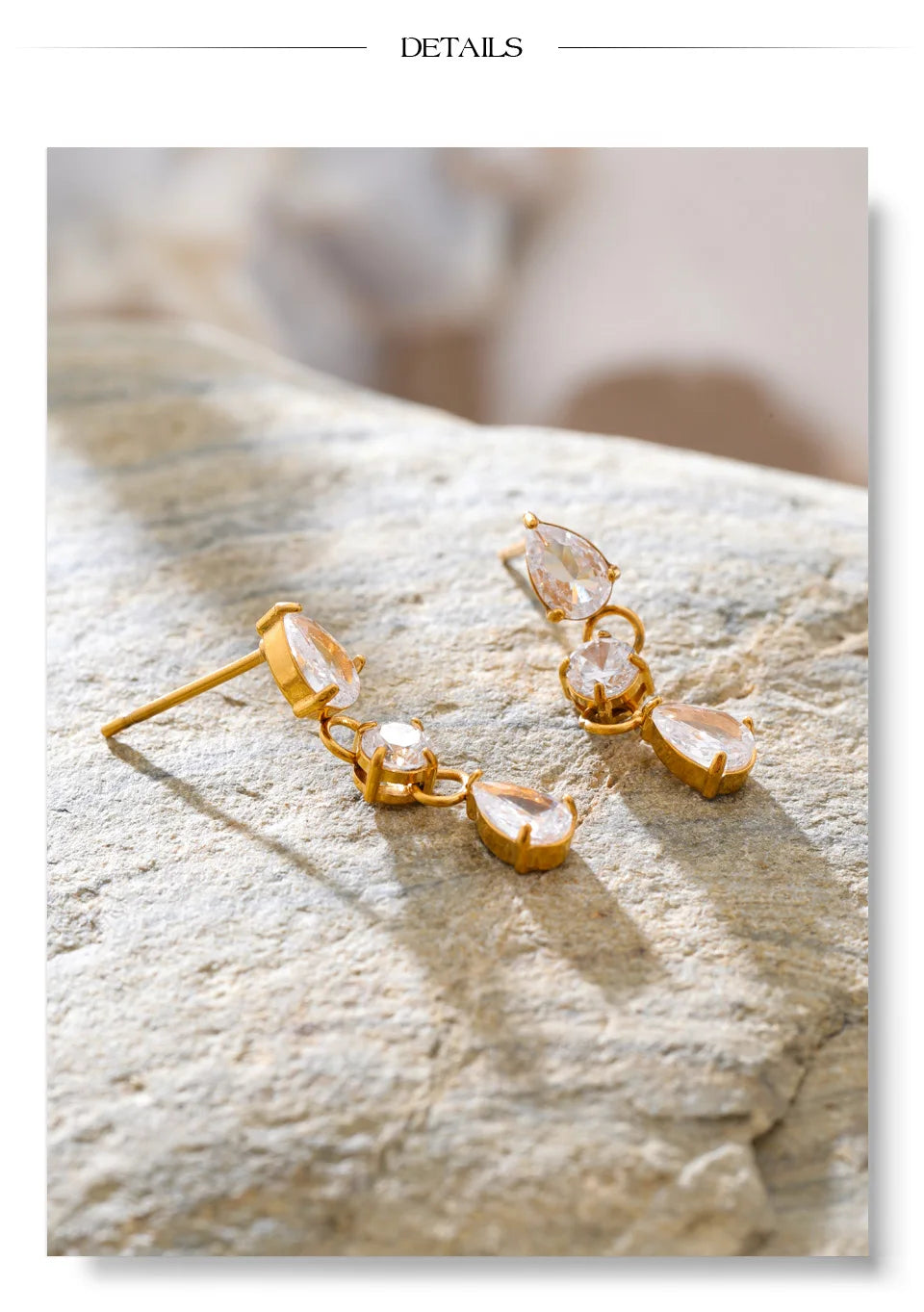 Cubic zirconia minimalist geometric earrings in gold-plated stainless steel with cubic zirconia.