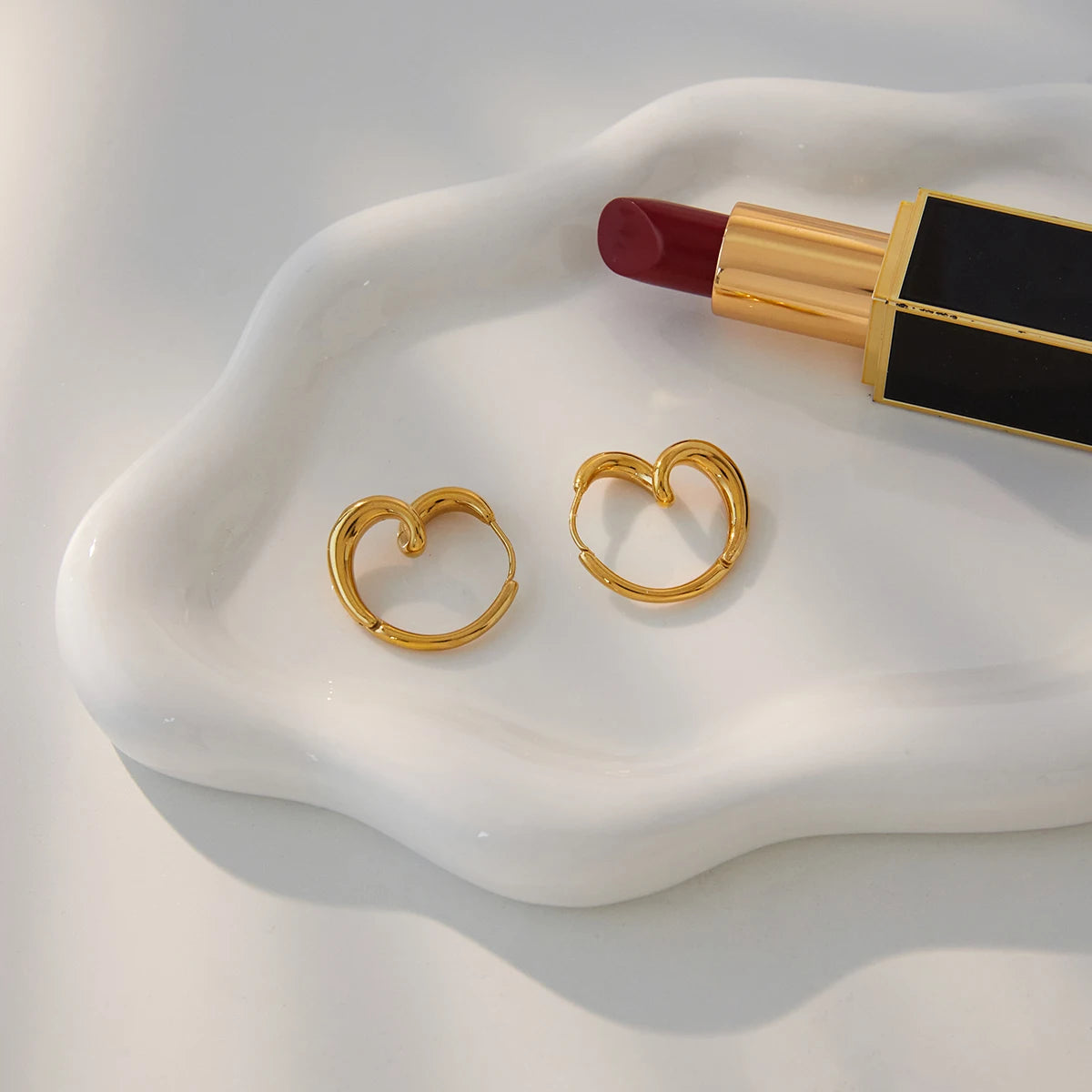 Twisted Heart Hoop Earrings — Stainless Steel · PS067