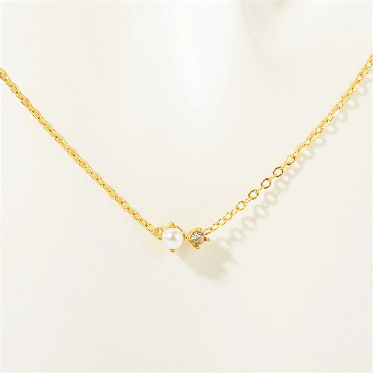 Titanium Steel 12 Birthday Stone Zircon Vintage Art Necklace Collar Chain High Color Protection 18K Gold Plated Necklace