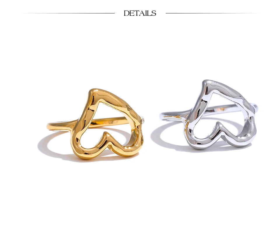 Heart minimalist ring in gold-plated stainless steel.